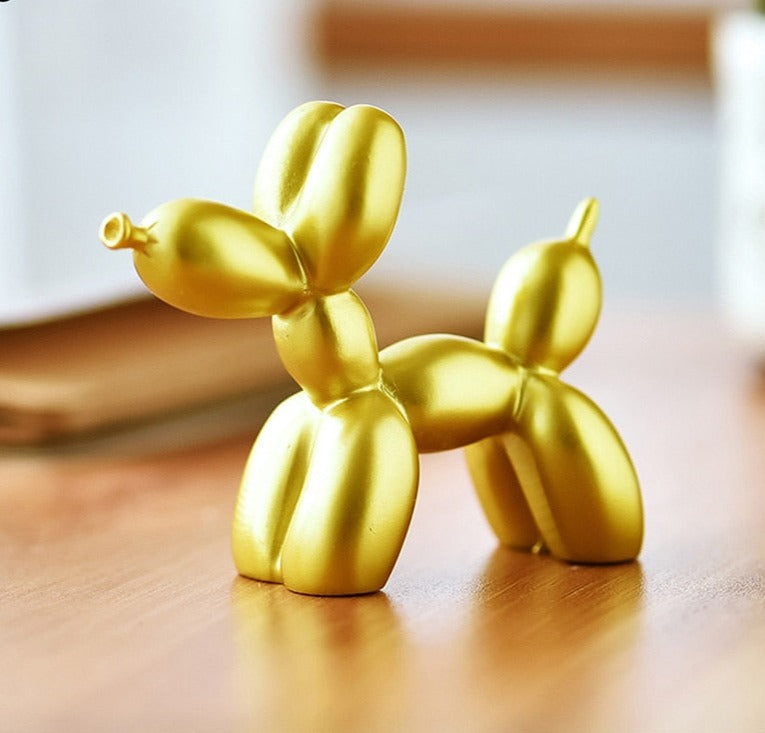 gold balloon dog